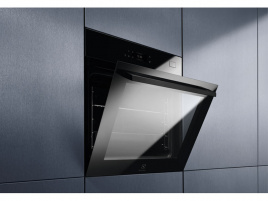 Электрический духовой шкаф Electrolux EOB8S39WZ