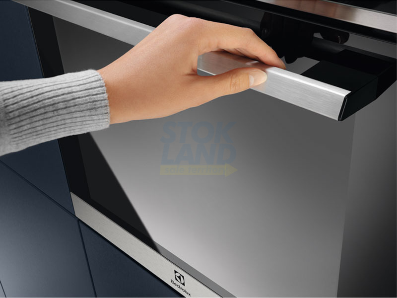 Электрический духовой шкаф Electrolux EOD6P77WX фото 2