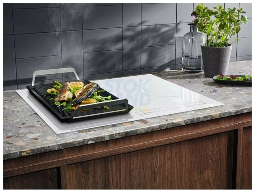 Электрическая варочная панель Electrolux EIV63440BS фото 3