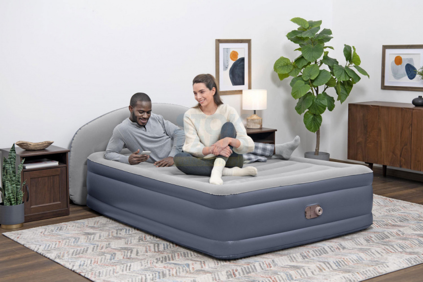 Кровать надувная BestWay 229х152х84 см, со спинкой, встр. насос 220 В, до 300 кг (671BD BW) фото 8