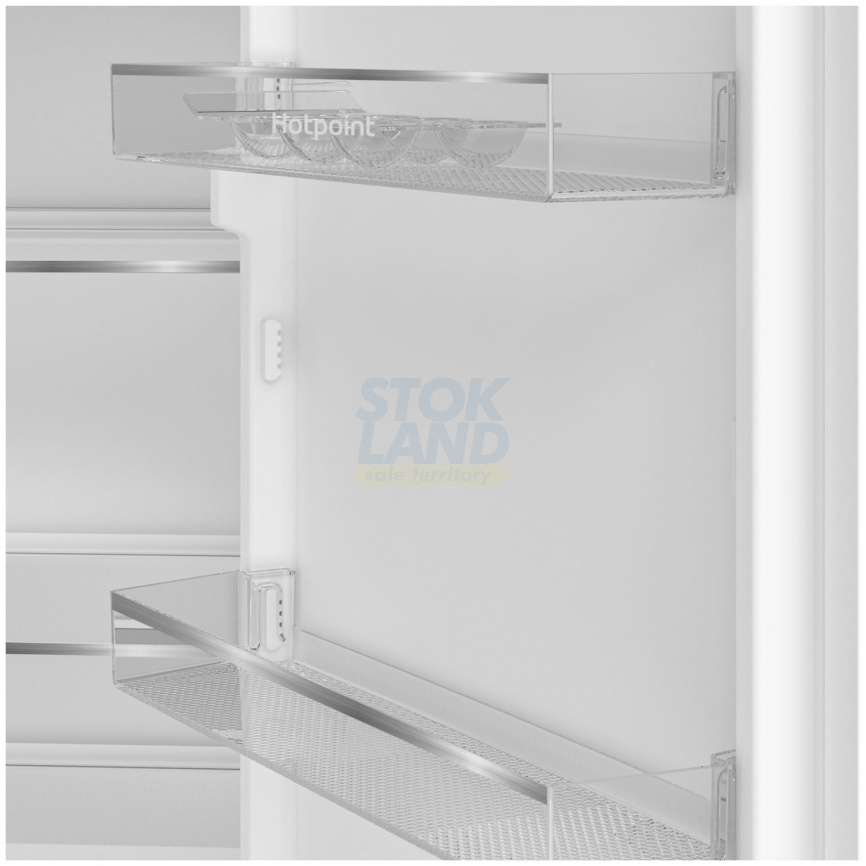 Встраиваемый двухкамерный холодильник Hotpoint HBH 20 белый фото 2
