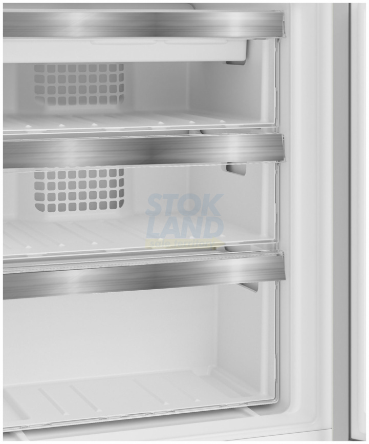 Встраиваемый двухкамерный холодильник Hotpoint HBH 18 белый фото 3